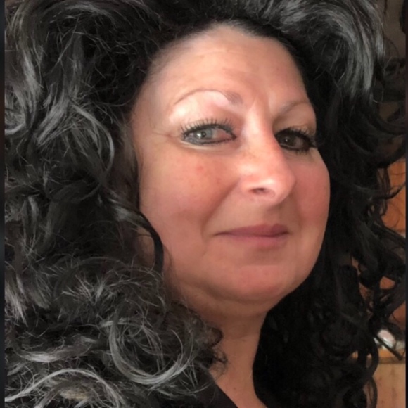 Meet your Posher, Posh - Picture 1 of 1